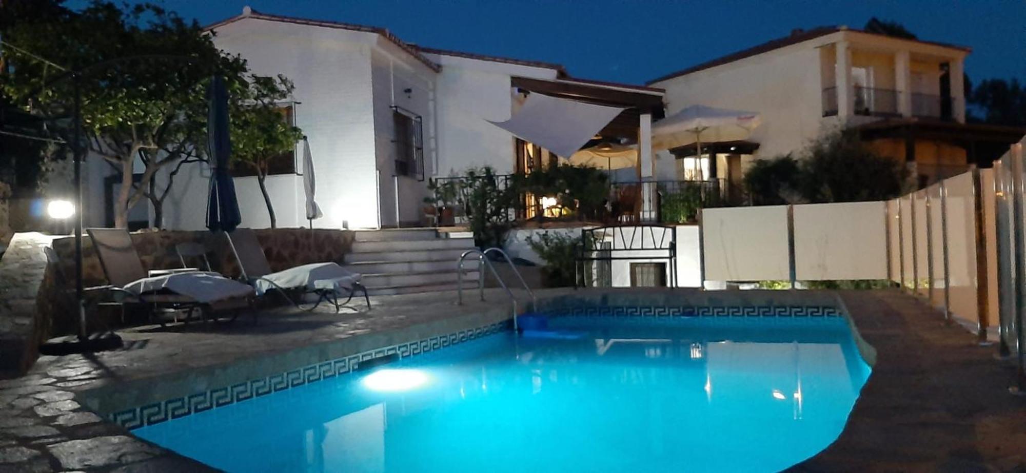 Peinado Grande Village Málaga Exterior foto